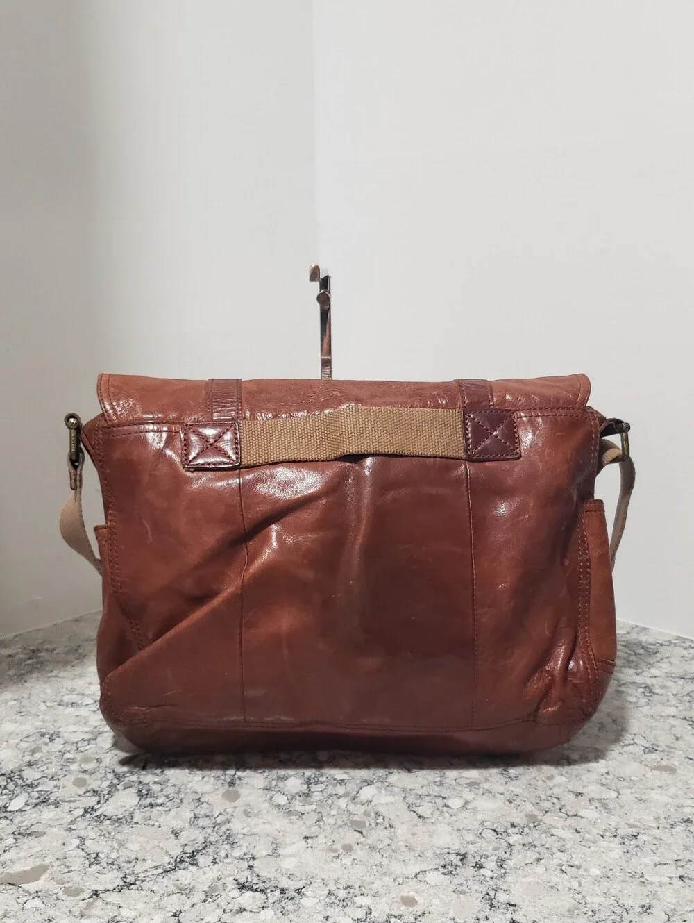 Fossil Vintage 'Estate' Brown Leather Messenger Shoulder Bag
